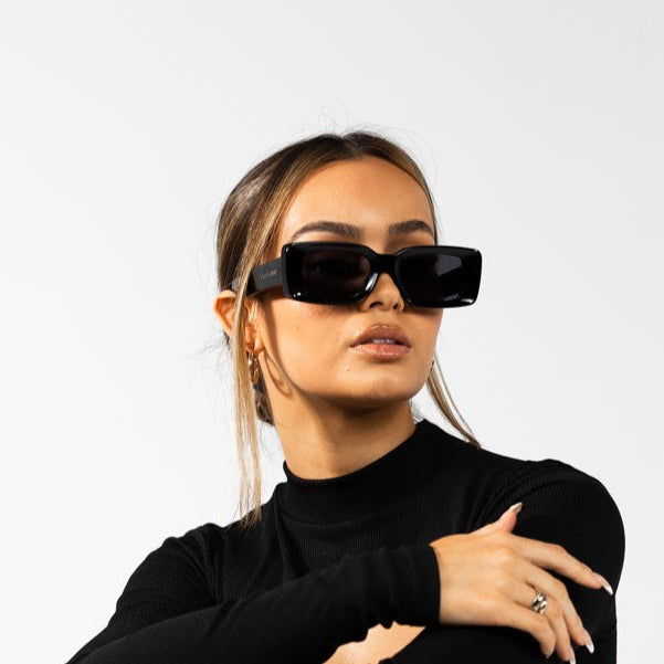 Buy Online Spade Black Sunglasses For Women In The Australia